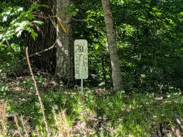 306 Hickory Knoll Cir, Whitesburg, TN 37891