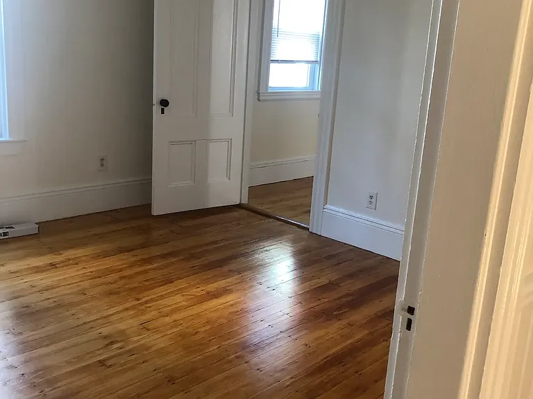 632 E 7th St #2 — Photo 7