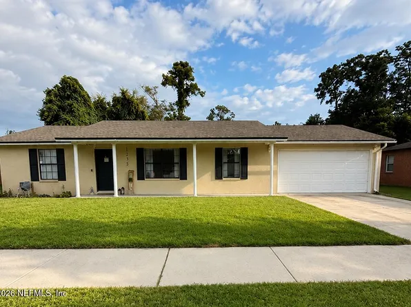 1235 SQUIRREL Lane N, Jacksonville, FL 32218