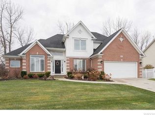 79 S Rockingham Way, Amherst, NY 14228