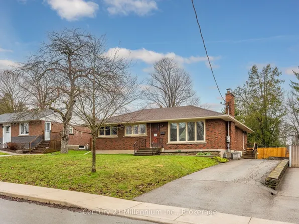 6 Earlscourt Cres, Woodstock, ON N4S 5H3