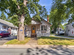 406 Main St, Liverpool, NS B0T 1P0