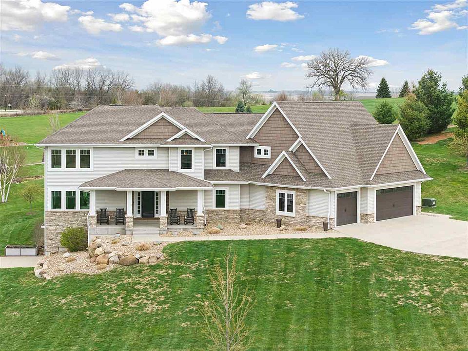 1st image of 3960 Macbride Pl NE