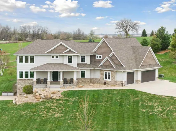 3960 Macbride Pl NE, Solon, IA 52333