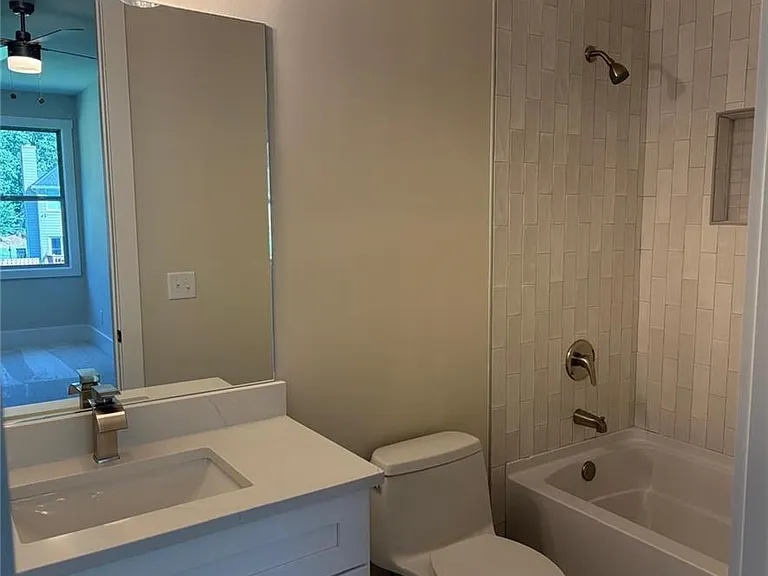 133 W Putnam Ferry Rd — Photo 18