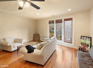 23 E 26th St APT 4, Chicago, IL 60616