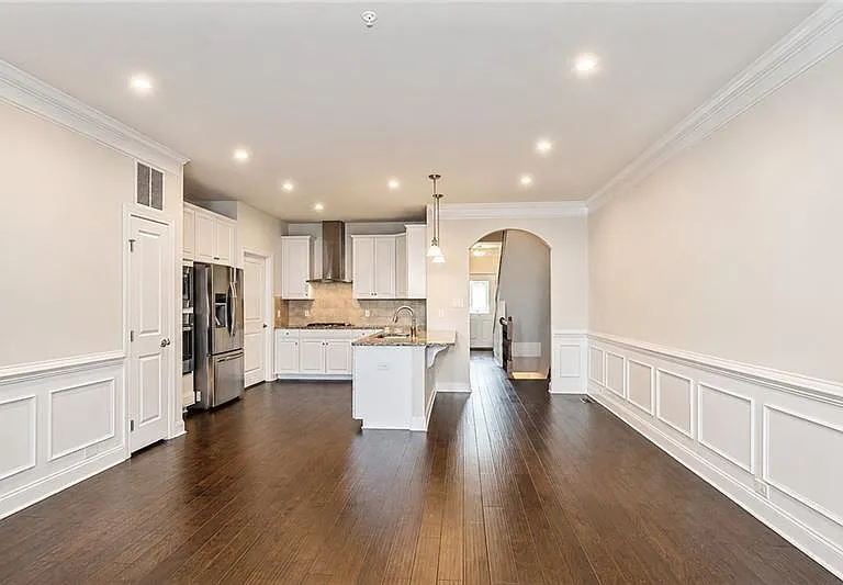 2516 Adele Ct — Photo 12