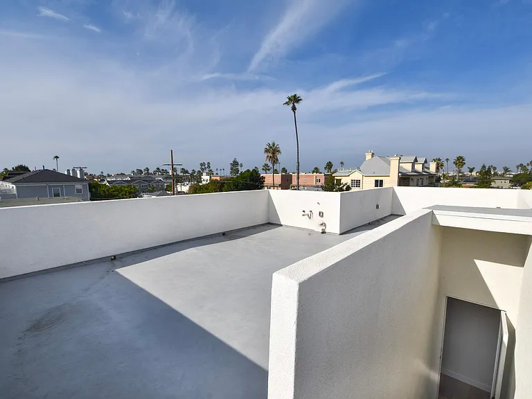 253 Dahlia Ave — Photo 26