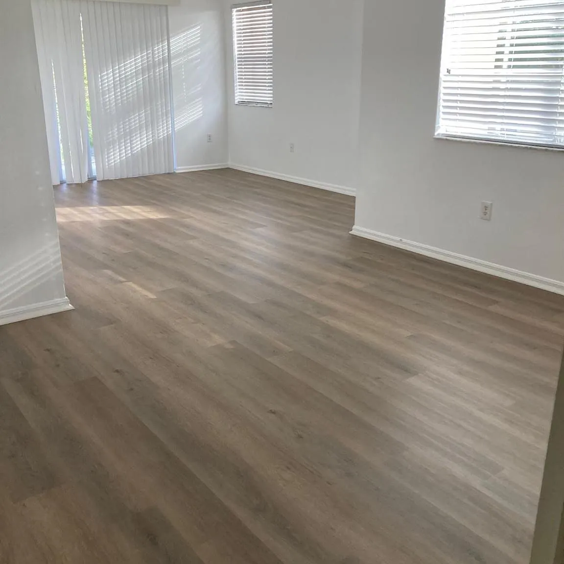 1 bed, 1.0 bath, 726 sqft, $1,950 — Photo 1