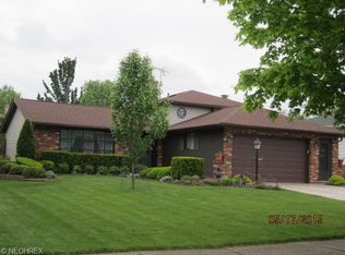 2793 Coventry Dr, Parma, OH