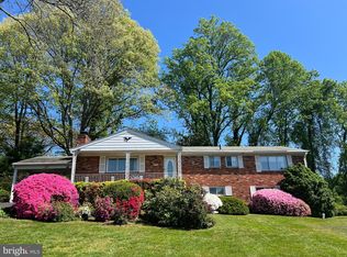 10714 Pine St, Fairfax, VA 22030