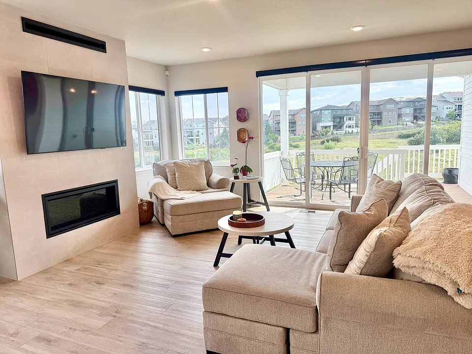 7052 Hidden Cove Ct