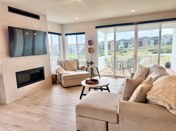 7052 Hidden Cove Ct