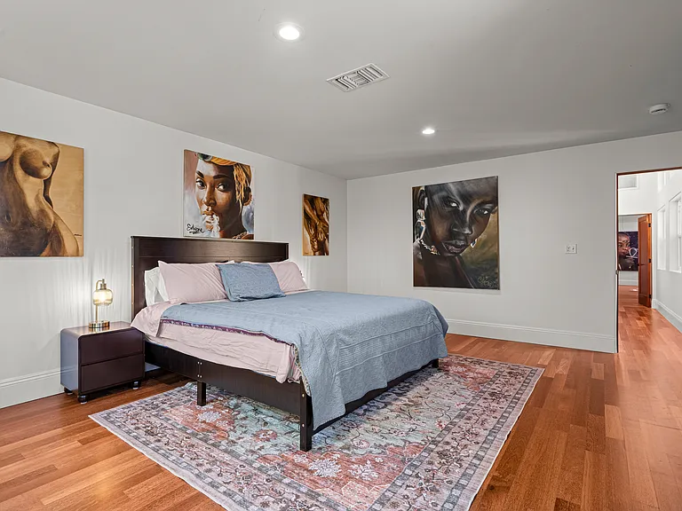 8302 S Sepulveda Blvd — Photo 24