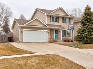 355 SE Cardinal Ln, Waukee, IA 50263