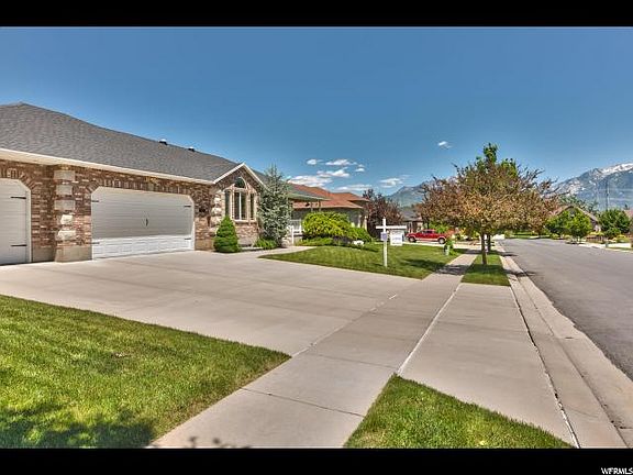 5th image of 1058 W Trimble Creek Dr