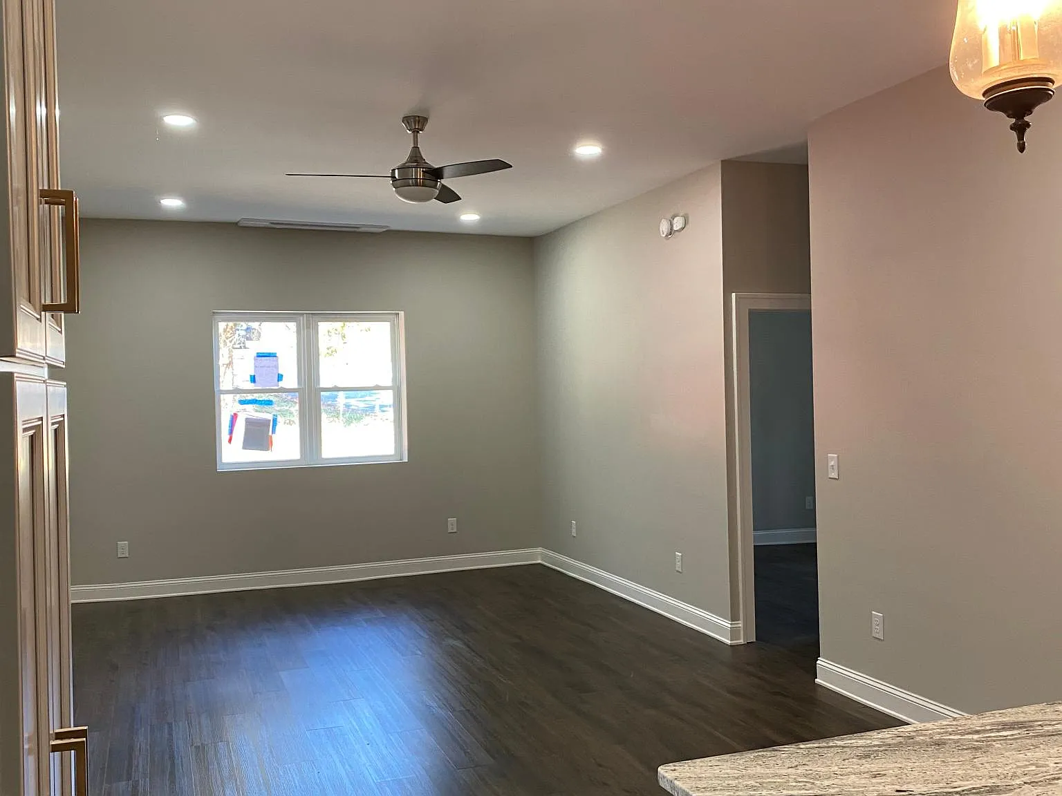 2 bed, 1000 sqft, $1,750 — Photo 4
