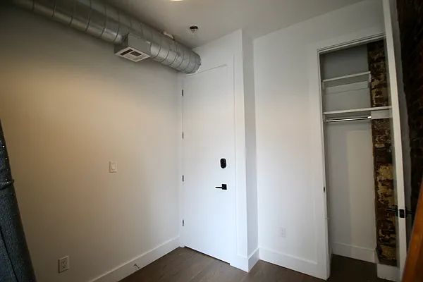 Rented by Hagstrom Management Inc | media 10