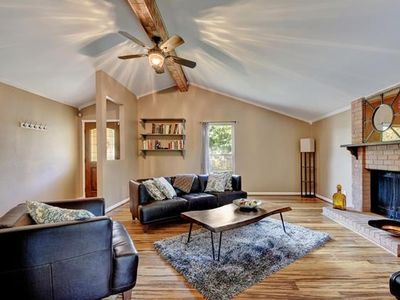 6403 Woodhue Dr, Austin, TX, 78745