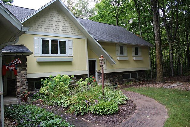 1st image of 10889 Trillium Ln