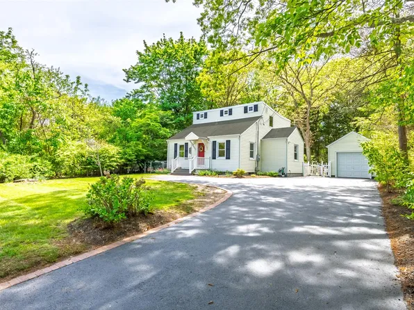 352 Gibbs Pond Road, Nesconset, NY 11767