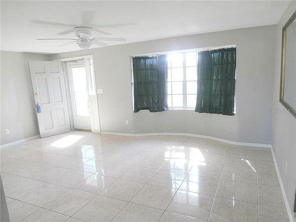 4th image of 4125 Oakfield Ave