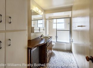 6407 17th Ave NW APT 3, Seattle, WA 98107