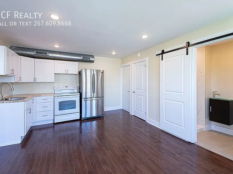 527 S 21st St #3R — Photo 5