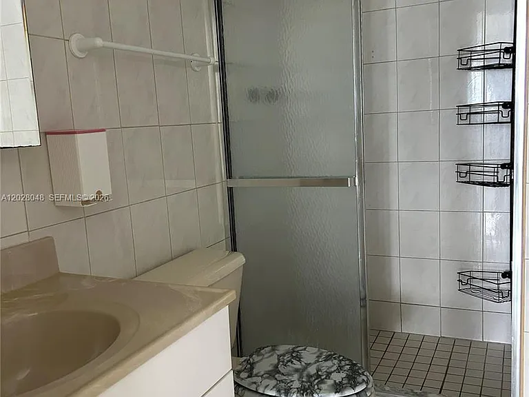 7441 Wayne Ave #14D — Photo 5
