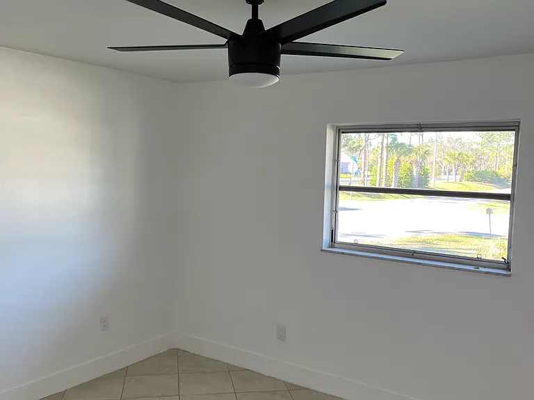 20233 Peachland Blvd — Photo 19