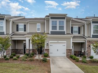 630 Cypress Glen Ln, Lake Wylie, SC 29710
