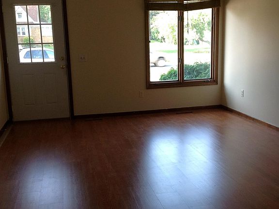 front window floor plan