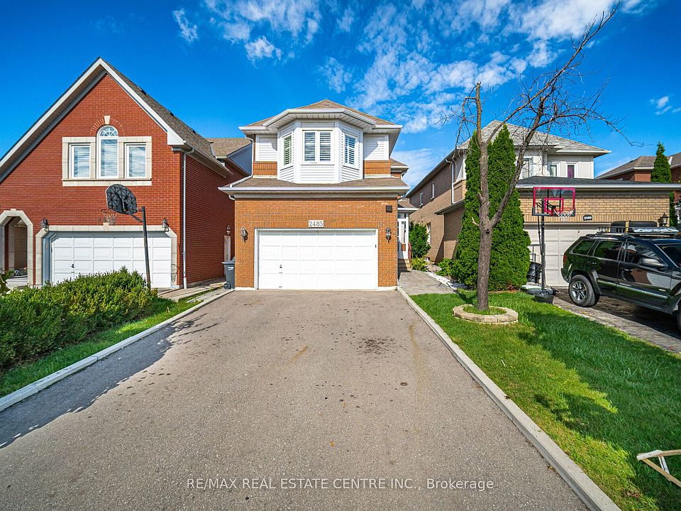 1st image of 2485 Strathmore Cres N