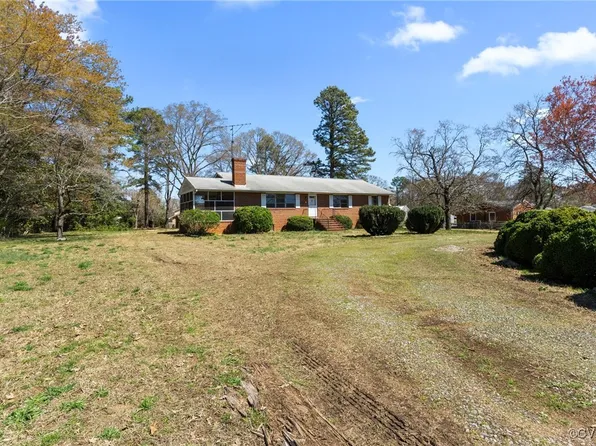 518 Bermuda Hundred Rd, Chester, VA 23836