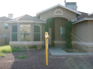409 Cactus Crossing Dr, Horizon City, TX 79928