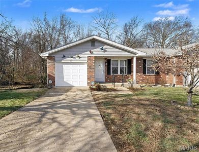 887 Woodridge Dr, Arnold, MO, 63010