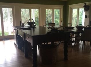 306 E Ann St, Milford, PA 18337