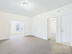 595 Madison Ave, 2
