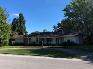 900 Evensview Dr, Greencastle, IN