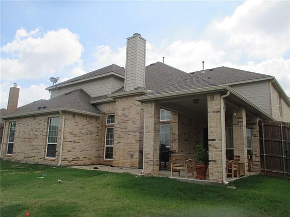 3rd image of 913 Bell Oak Dr