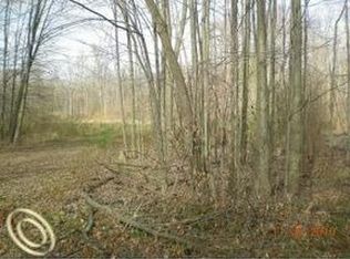 7801 Maple Ridge Dr, Northville, MI 48168