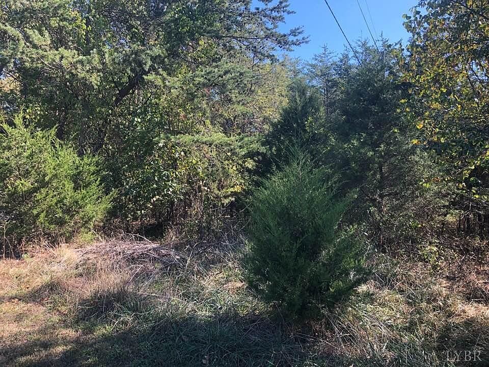 2nd image of Haven Heights Dr