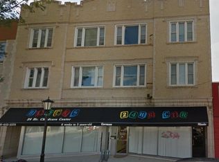 813 S Oak Park Ave #3, Oak Park, IL 60304