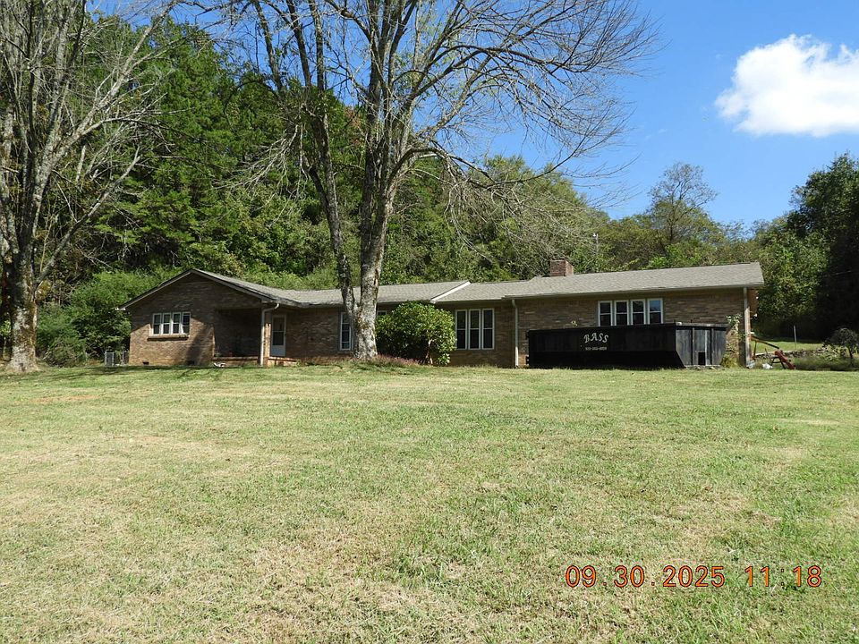 2nd image of 2496 Columbia Hwy
