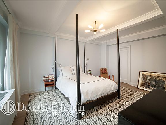 5th image of 225 E 73rd St #10AB