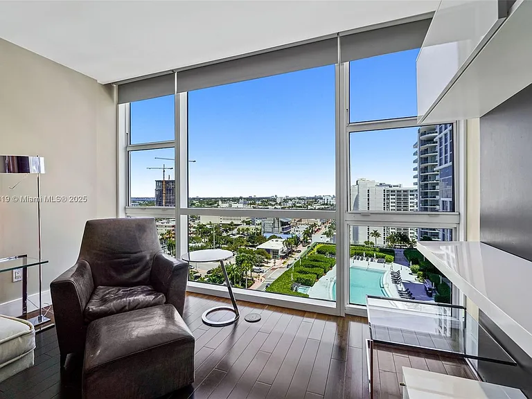 6801 Collins Ave #1214-DOOR1203 — Photo 17