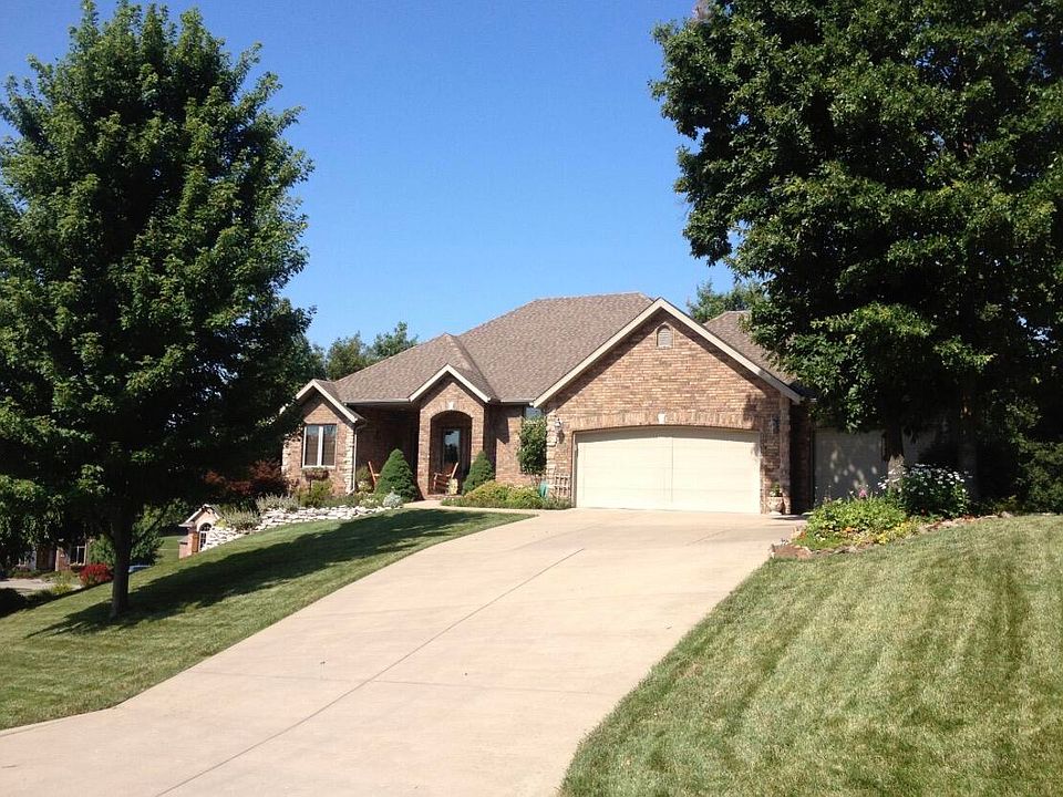 1st image of 2992 W Cedarbluff Drive