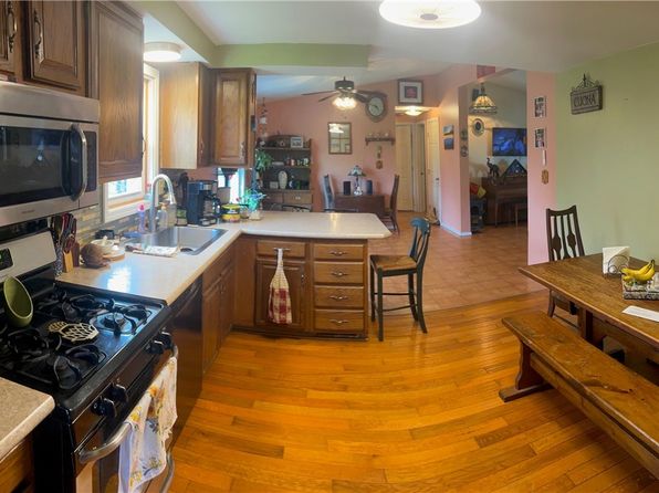 330 Hacadam Rd, Sauquoit, NY 13456