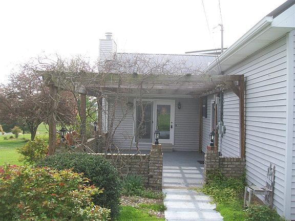 3rd image of 199 Sycamore Ln