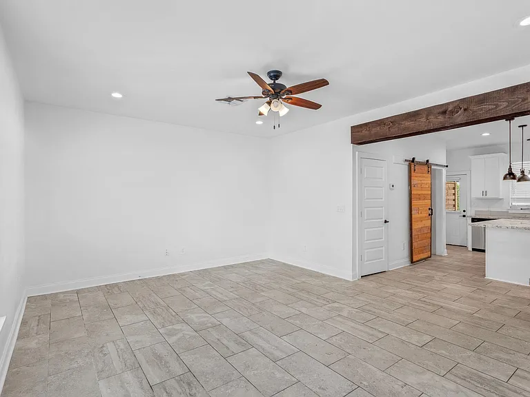 3535 Knight Ln #14 — Photo 3